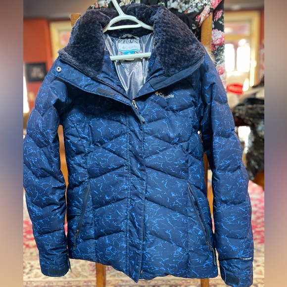 Columbia Women’s Lay D Down II Jacket - Picture 2 of 4